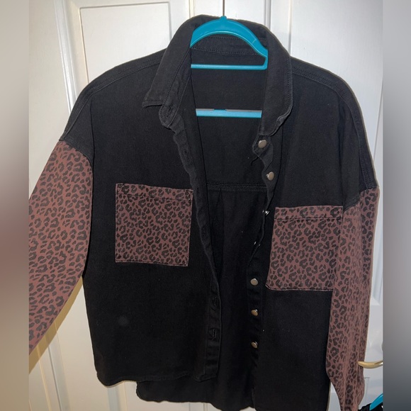 Black & cheetah Jean jacket - Picture 1 of 1